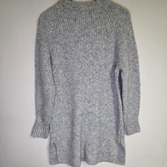 H&M Sweater Dress Cozy Soft Long Sleeve Gray Above Knee Length Size Small - Picture 2 of 6